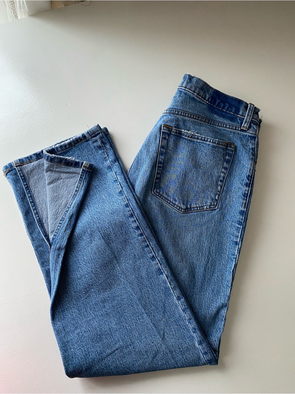 Abercrombie & Fitch 90’s Relaxed Light Blue High-Rise Curve Love Jeans